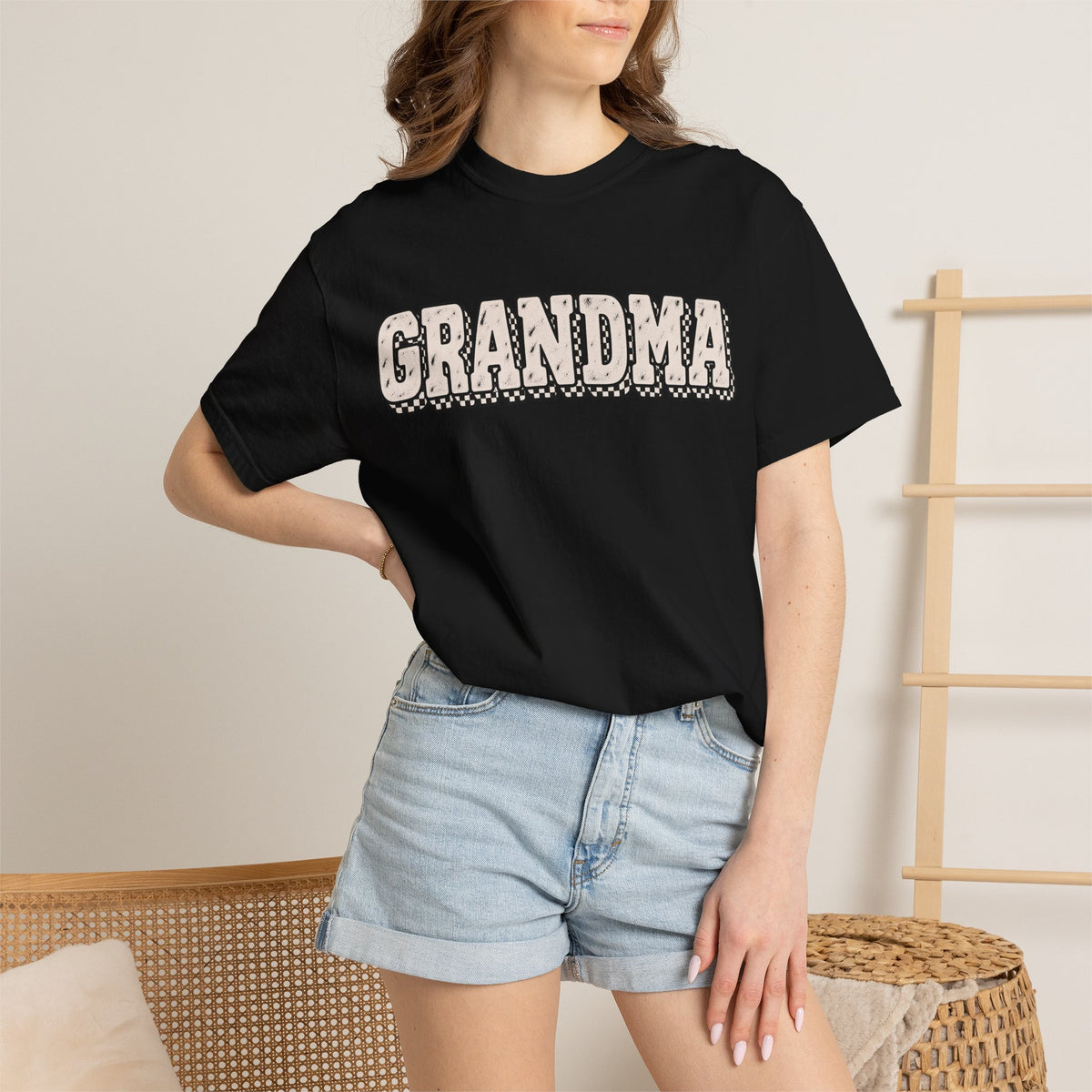 Grandma Floral Graphic T-Shirt — Vintage-Inspired Gift for Grandmothers