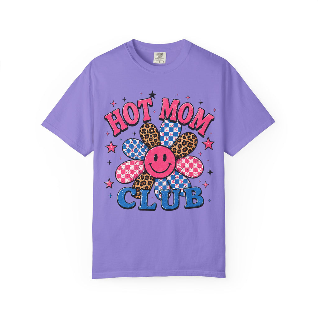Hot Mom Club T-Shirt — Retro Smiley Flower Graphic Tee for Moms